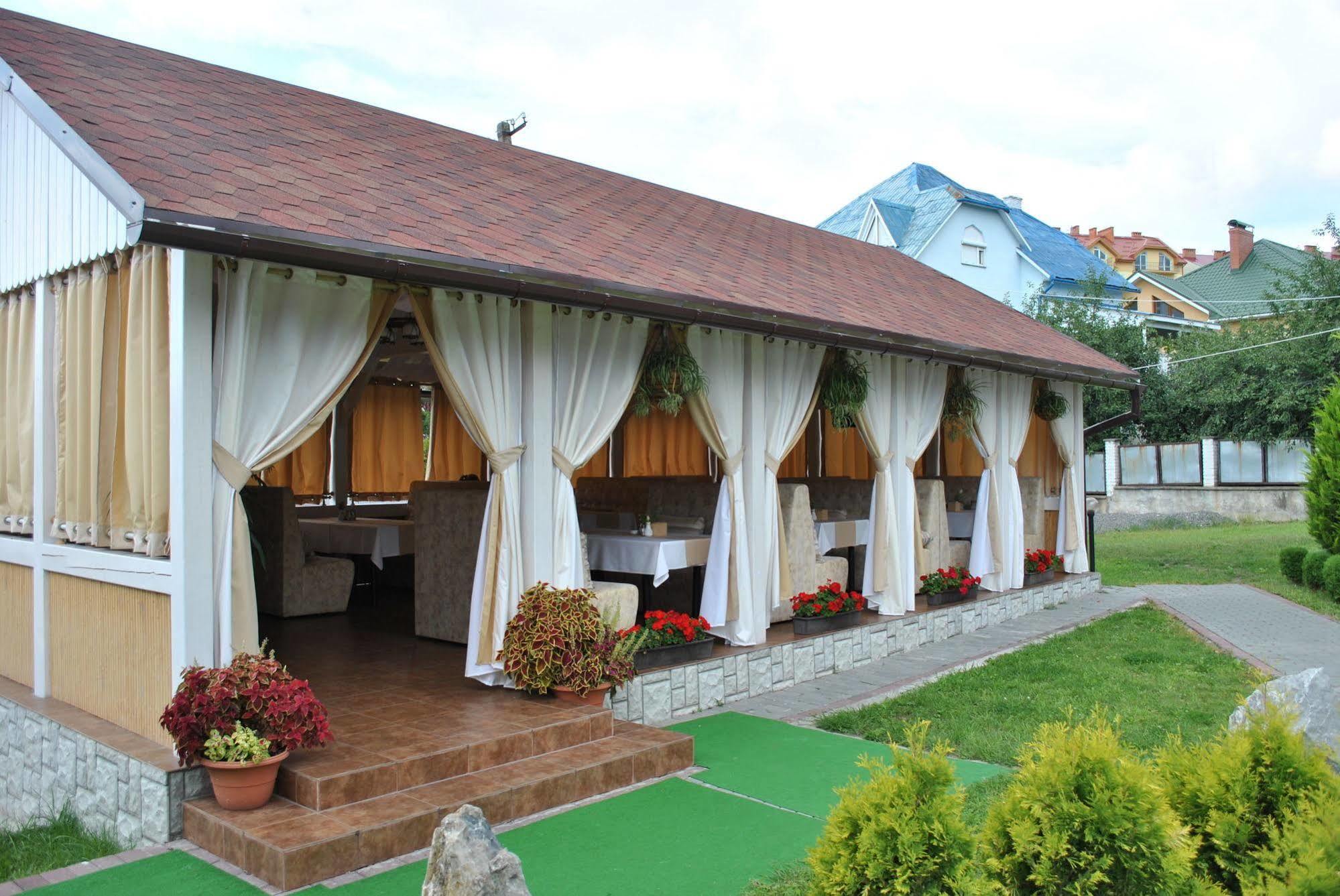 Europe Hotel อุชโฮรอด ภายนอก รูปภาพ