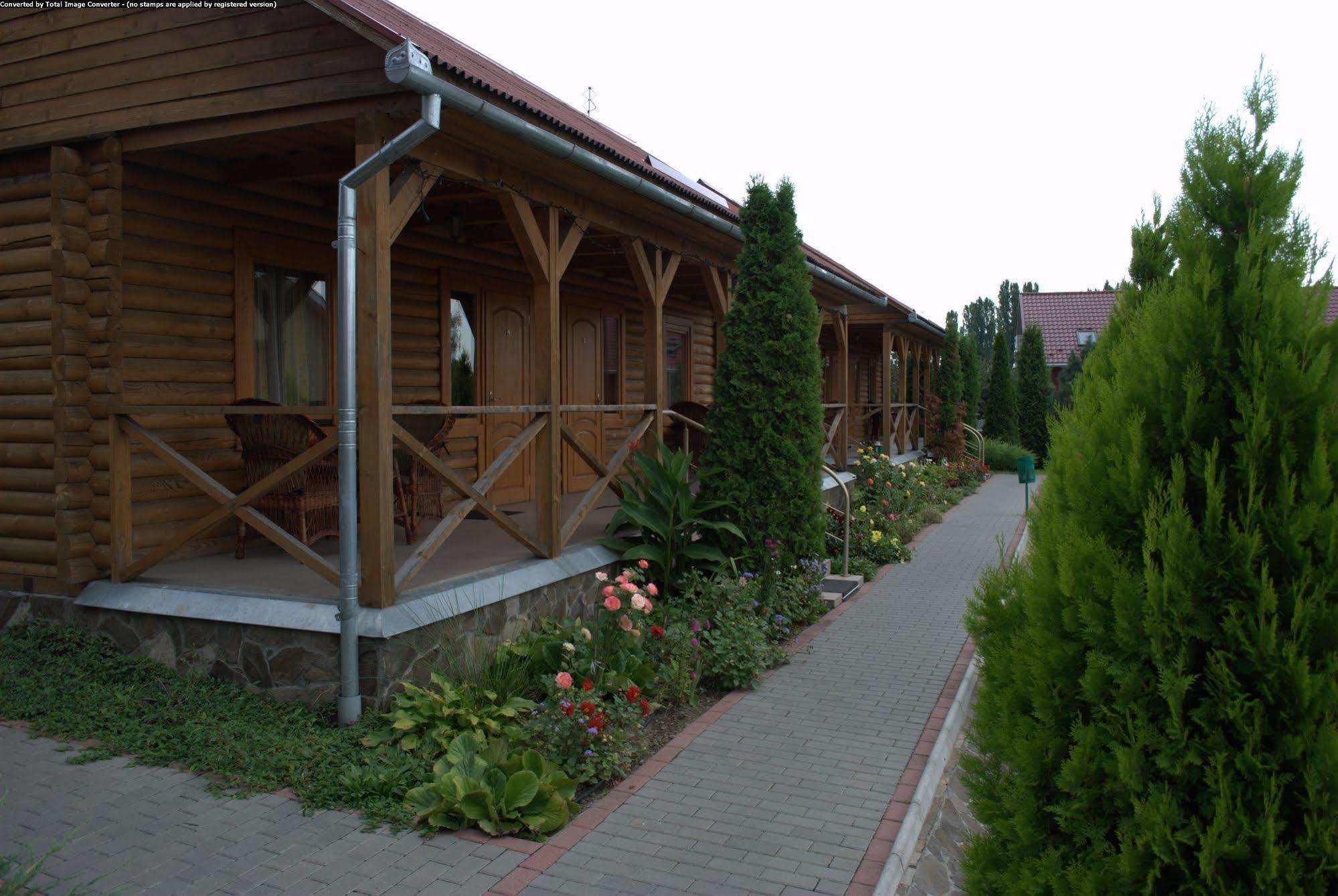 Europe Hotel อุชโฮรอด ภายนอก รูปภาพ